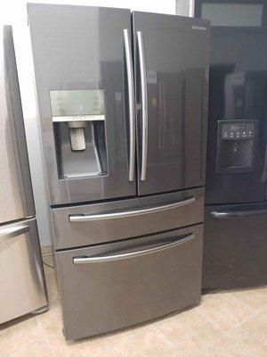 Refrigerator French door  799$  Used- Like new Stainless steel 
Call us!
829-249-1118
Follow us! @Yourchoicehouseware