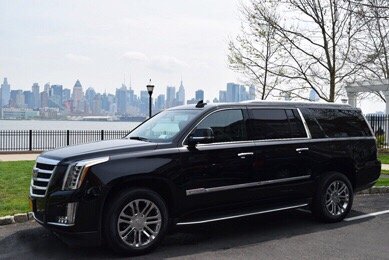 All Grob Limousine chauffeurs are employees and are checked daily to make sure they adhere to the above