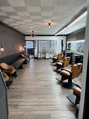 Expert Touch Men’s Salon