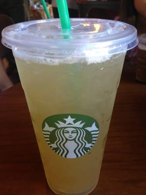 Peach Green Tea Lemonade