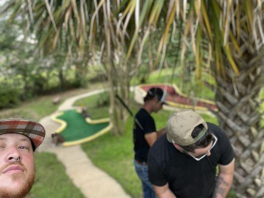 Trackside the Putting Place