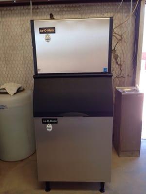 Brand new Ice o Matic machine install at Belarco Industries Odessa, Tx.