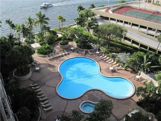 Brickell Key One Pool