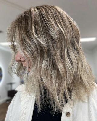 Balayage + Baby Lights + Soft Money Piece = Low Maintenance Color That Grows Out Seamlessly (Stylist: Abby)