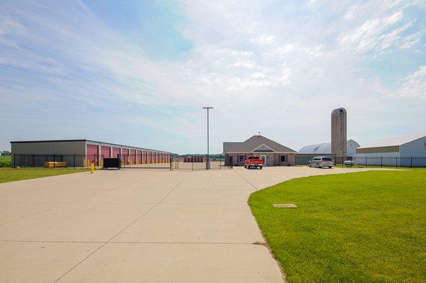 Big Barn Storage