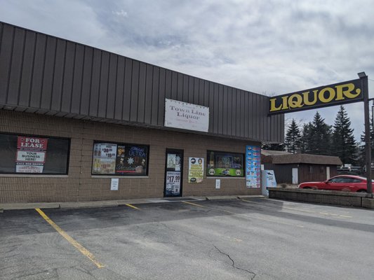 Byte Federal (Town Line Liquors)