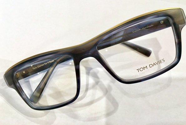 Glimpse Vision specializes in customized eyeglasses.   Ask about our collections that allow us to create a frame that is uniquely yours.