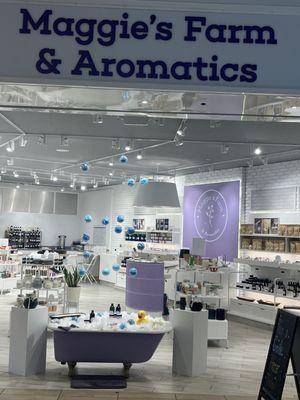 Maggie's Farm and Aromatics at Polaris Fashion Place, Columbus, Ohio