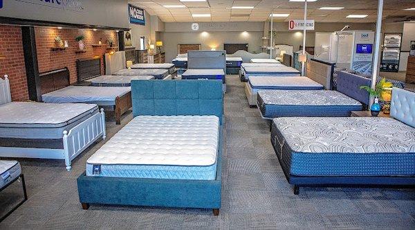 Mattress King showroom on Grand Avenue in Billings