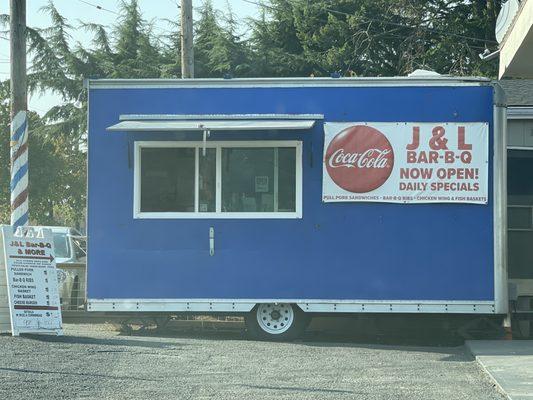 This is their food truck, might be small in size but it is mighty in flavor and love