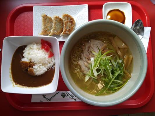 Lunch set: chicken shio ramen, curry rice, gyoza