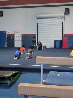 Open gym stretch session