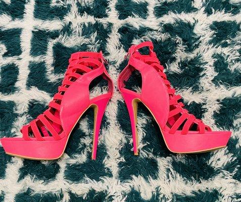 Hot Pink Summertime Pumps