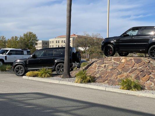 defender 110 and range rover sport