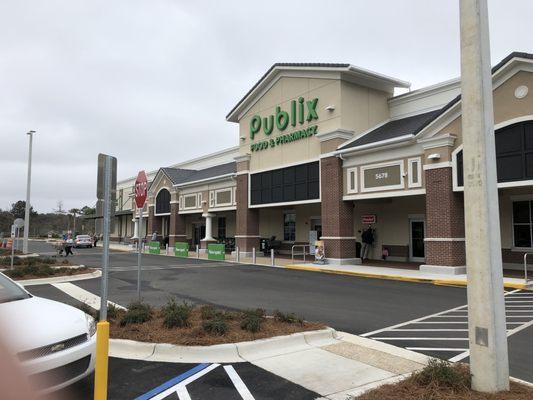 The brand new store. So pretty. Can't wait to shop inside.