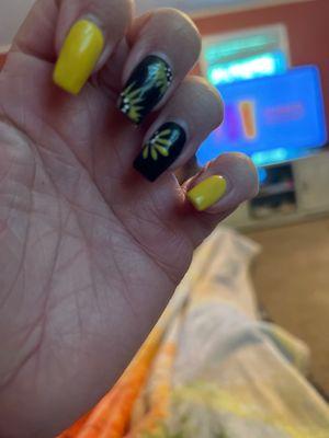 Q Nails