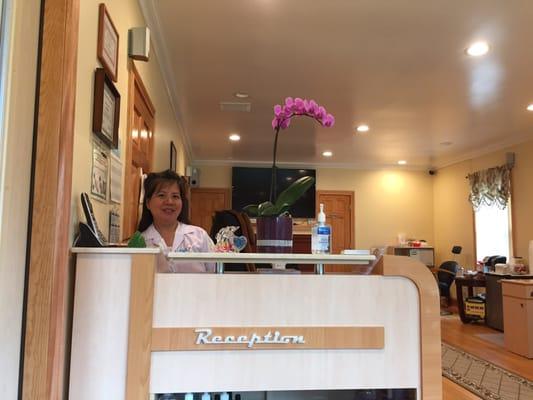 Reception desk, get a warm welcome from our owner, Cindy!