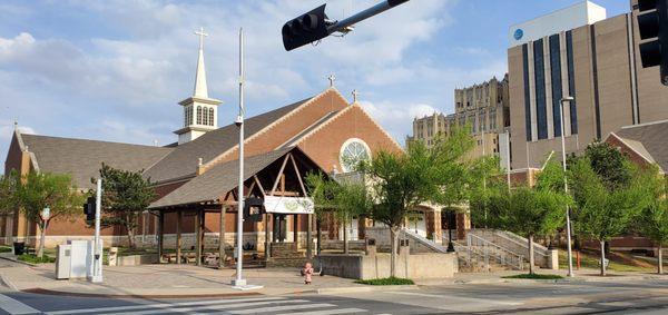 Exterior of church from N Robinson Avenue and NW 5th Street