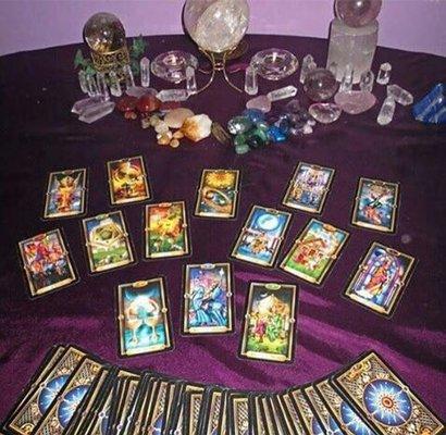 Psychic readings! Crystal readings | Tarot card readings | palm readings & much much more | LOVE spell Specialist clairvoyant psychic reader