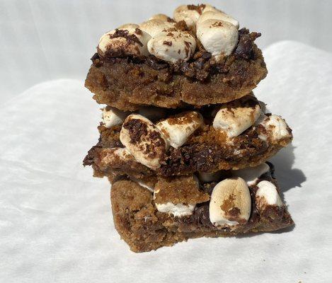 S'mores brownies