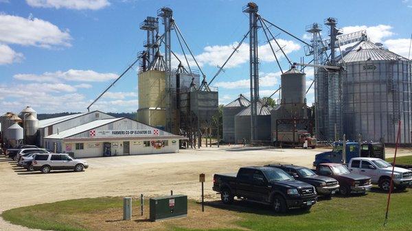 Farmers Cooperative Elevator