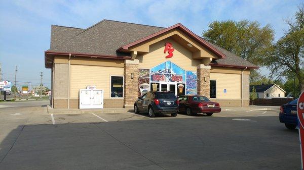 P S Food Mart on Michigan Ave, Marshall MI