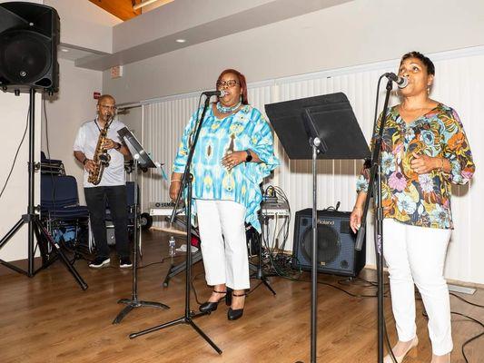 New Life Praise team leading us in praise and worship during our Pastoral and Church Anniversary service.