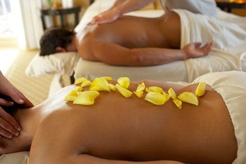 couples massage