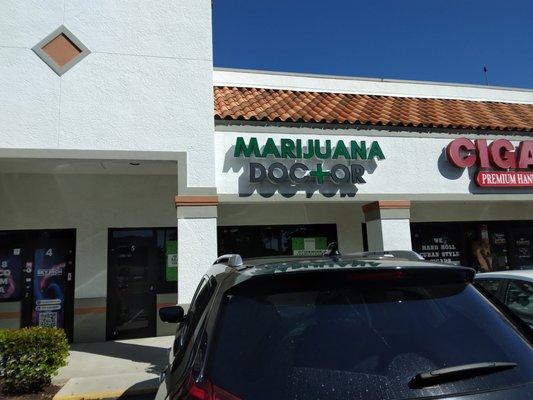 Marijuana Doctor Fort Myers clinic exterior