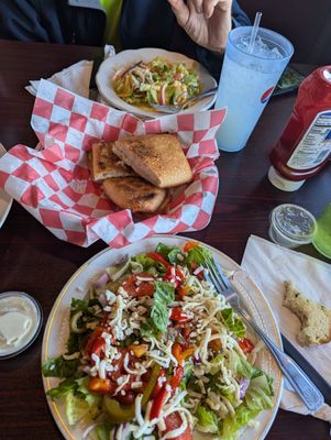 House salad, garlic bread, side salad