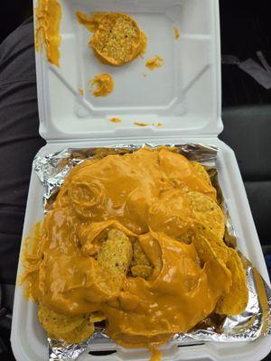 Cheese nachos