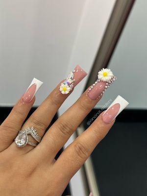 Long duck shaped nails