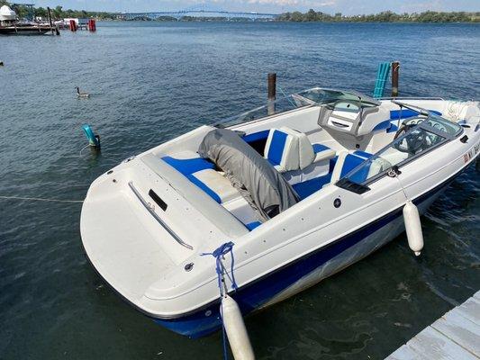 Boat rental from 350 for 4 hours