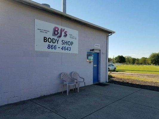 BJ's Body Shop