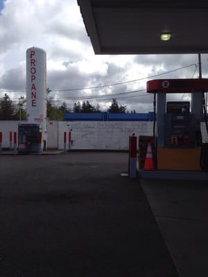 Not a good pic, but they sell propane here.