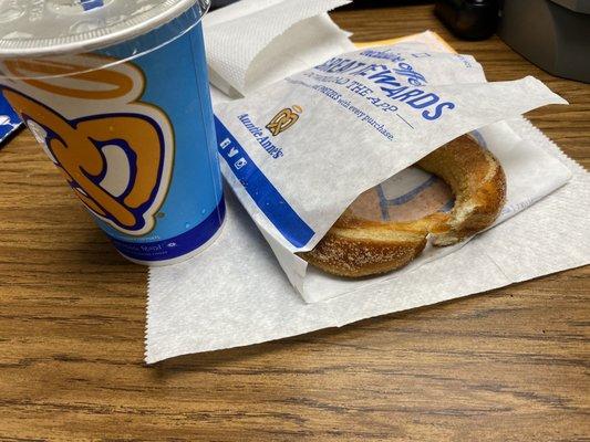 Cinnamon Sugar Pretzel and Original Lemonade