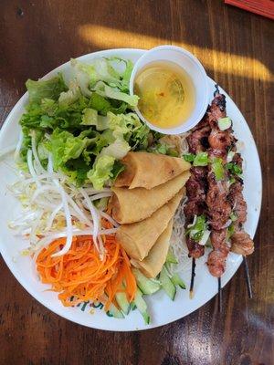 Vermicelli pork &eggrolls