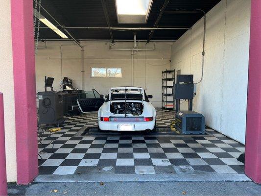 Porsche on the rollers