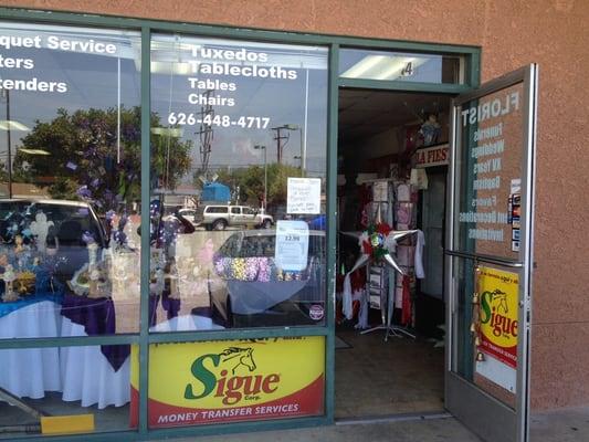 La Fiesta Flowers & Gifts