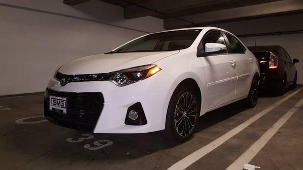 Both affordable and stylish is the 2015 Toyota Corolla S Plus!! Don't miss out on amazing deals.