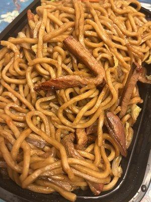 Pork lo mein