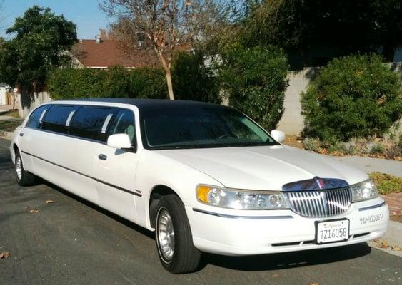 Linocoln Town Car Executive Stretch Limo