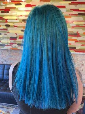 Turquoise party color