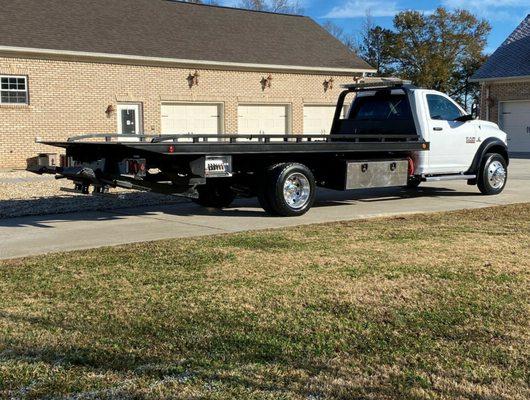 flatbed towing