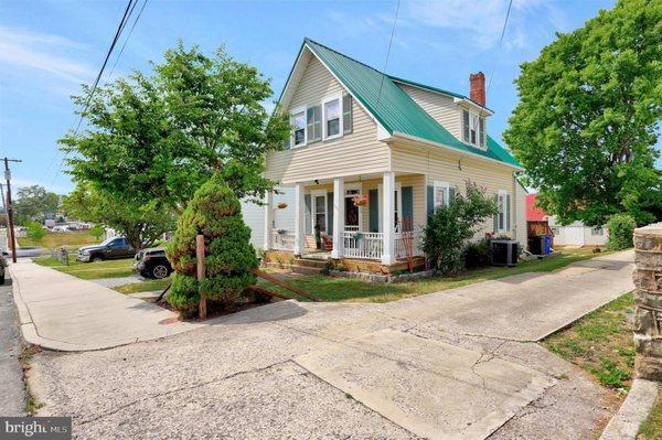 428 E Washington St, Hagerstown, MD 21740-135,000.00 Listed and sold for listed price in 4 Days