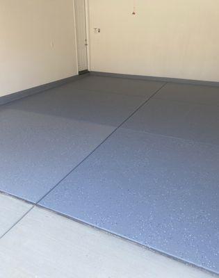 Garage flooring with no protectant resin and not enough flakes