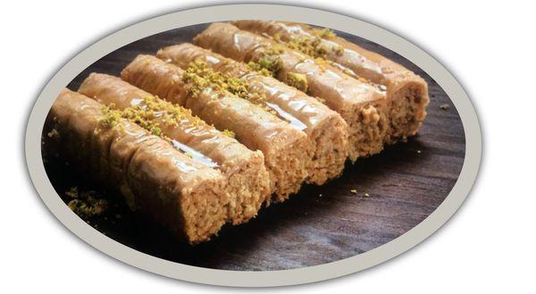 baklava dessert with cashews