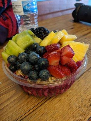 Bahama breeze pitaya (dragon fruit) bowl