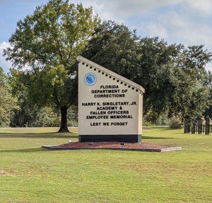 Fallen Correction Officers Memorial, Crawfordville