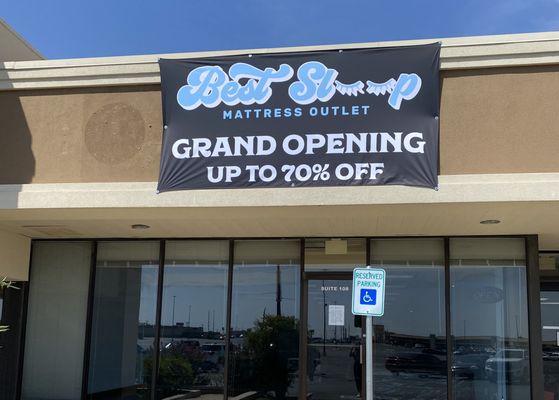 Our retail store banner